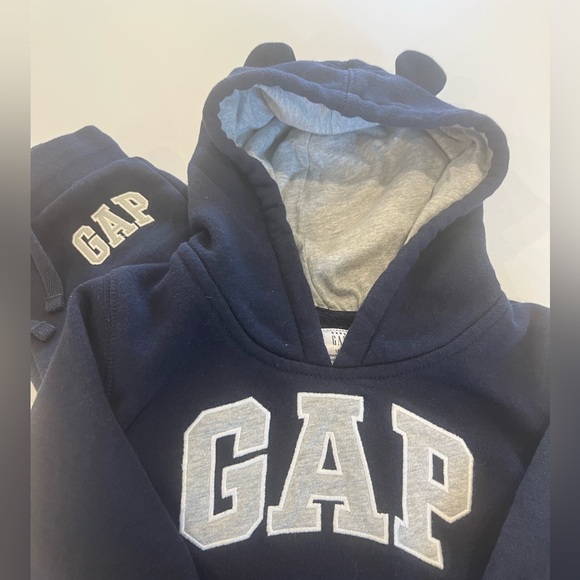 GAP | Toddler Logo Sweat Set - Picture 13 of 13